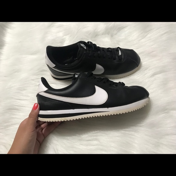 nike cortez poshmark